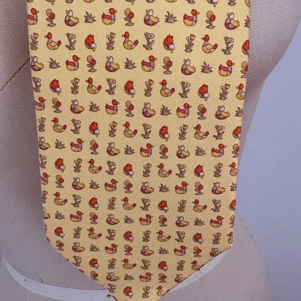 Salvatore Ferragamo Yellow Men's Ducks Flowers Birds Tie 100% Silk Quiet Luxury
